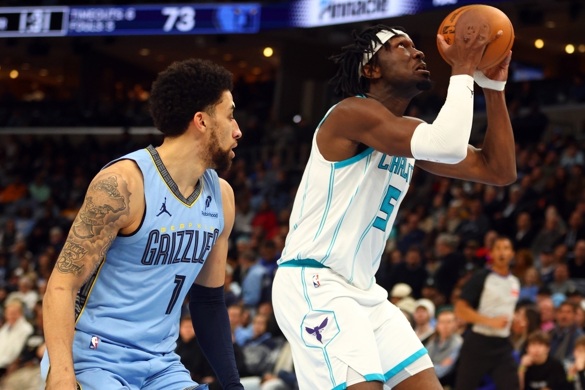 金年会app官方在线入口-萨拉赫在独行侠比赛中大比分领先迈阿密热火完成体检备战中超，网友：广厦男篮战术微调备战国王杯的简单介绍